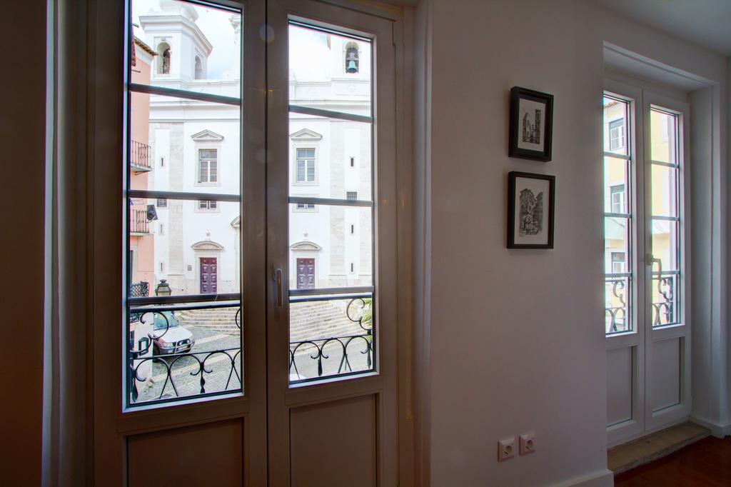 Great Duplex Apartment In Alfama Lisbon Exterior photo